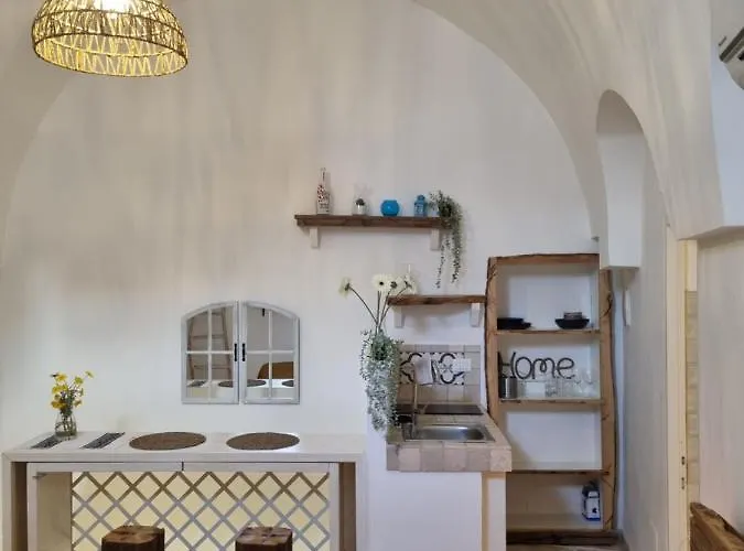 Apartament Biancostuni 81 *