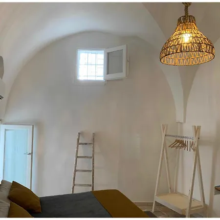 Biancostuni 81 Apartment