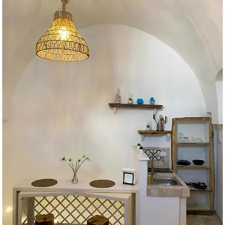 Biancostuni 81 Apartment