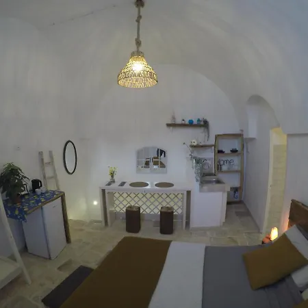 Biancostuni 81 Apartment Ostuni